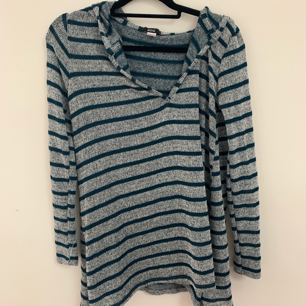Long sleeve hoodie tee